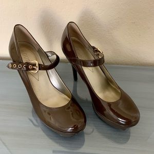 Guess MaryJane heels